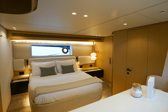 2026 Azimut Fly 62 44