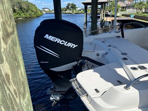 Boston Whaler 240 DAUNTLESS 3 2018 Boston Whaler 240 DAUNTLESS 4