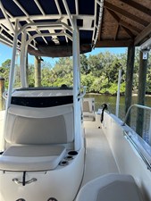 Boston Whaler 240 DAUNTLESS 8 2018 Boston Whaler 240 DAUNTLESS 9