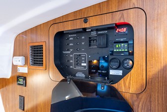 Pursuit 345 OFFSHORE 70 2012 Pursuit 345 OFFSHORE 71