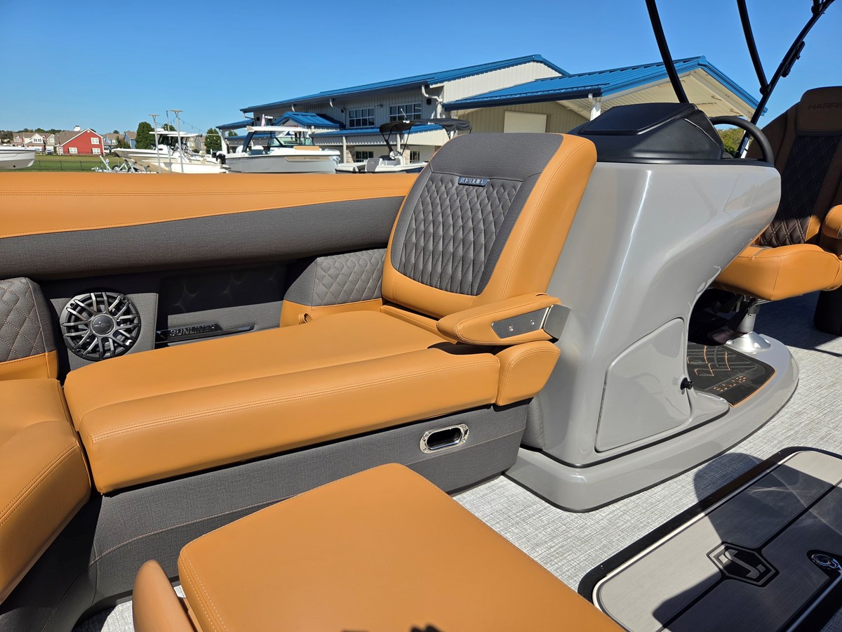 2027 Harris Sunliner 230 12