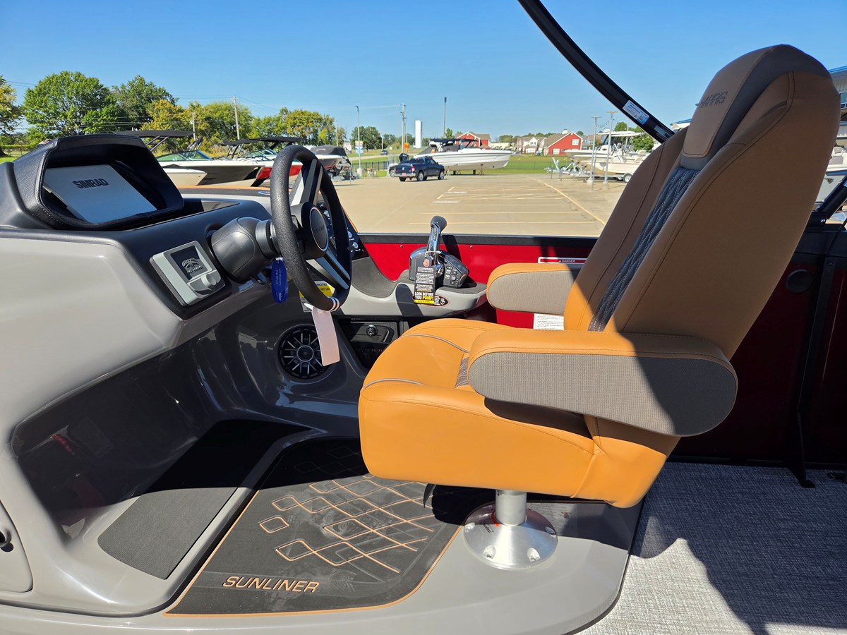 2027 Harris Sunliner 230 19