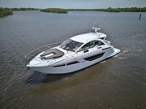 Cruisers Yachts 50 CANTIUS 1 2023 Cruisers Yachts 50 CANTIUS 2
