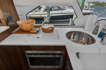 Cruisers Yachts 50 CANTIUS 39 2023 Cruisers Yachts 50 CANTIUS 40