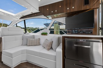 Cruisers Yachts 50 CANTIUS 45 2023 Cruisers Yachts 50 CANTIUS 46