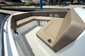 Cruisers Yachts 38 VTR 22 2026 Cruisers Yachts 38 VTR 23