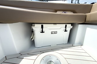 Cruisers Yachts 38 VTR 23 2026 Cruisers Yachts 38 VTR 24