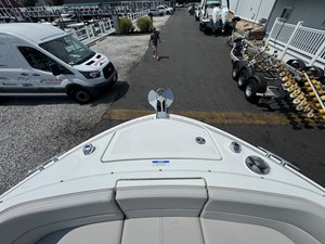 2027 Sea Ray SLX 310 Outboard 26