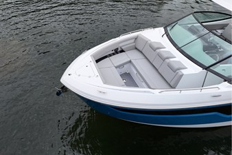 Cruisers Yachts 38 GLS 7 2026 Cruisers Yachts 38 GLS 8