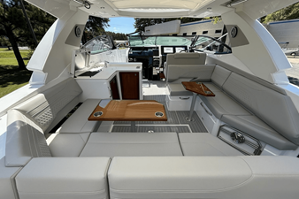 Cruisers Yachts 38 GLS 14 2026 Cruisers Yachts 38 GLS 15