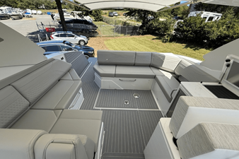 Cruisers Yachts 38 GLS 15 2026 Cruisers Yachts 38 GLS 16