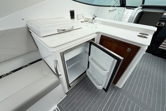 Cruisers Yachts 38 GLS 23 2026 Cruisers Yachts 38 GLS 24