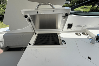 Cruisers Yachts 38 GLS 26 2026 Cruisers Yachts 38 GLS 27