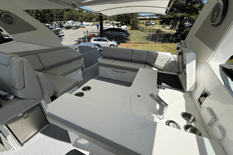 Cruisers Yachts 38 GLS 28 2026 Cruisers Yachts 38 GLS 29