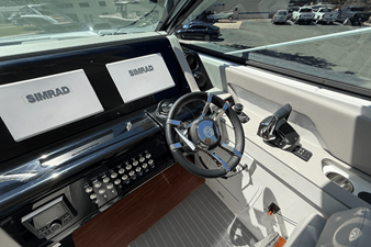 Cruisers Yachts 38 GLS 35 2026 Cruisers Yachts 38 GLS 36