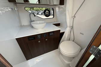 Cruisers Yachts 38 GLS 46 2026 Cruisers Yachts 38 GLS 47