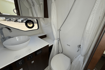 Cruisers Yachts 38 GLS 48 2026 Cruisers Yachts 38 GLS 49