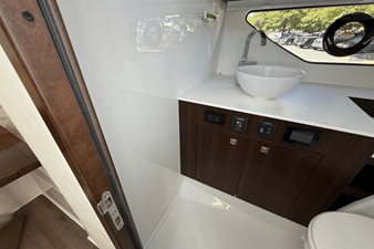 Cruisers Yachts 38 GLS 50 2026 Cruisers Yachts 38 GLS 51