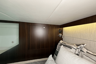 Cruisers Yachts 38 GLS 54 2026 Cruisers Yachts 38 GLS 55