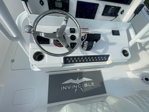 Invincible 33 CAT 18 2022 Invincible 33 CAT 19