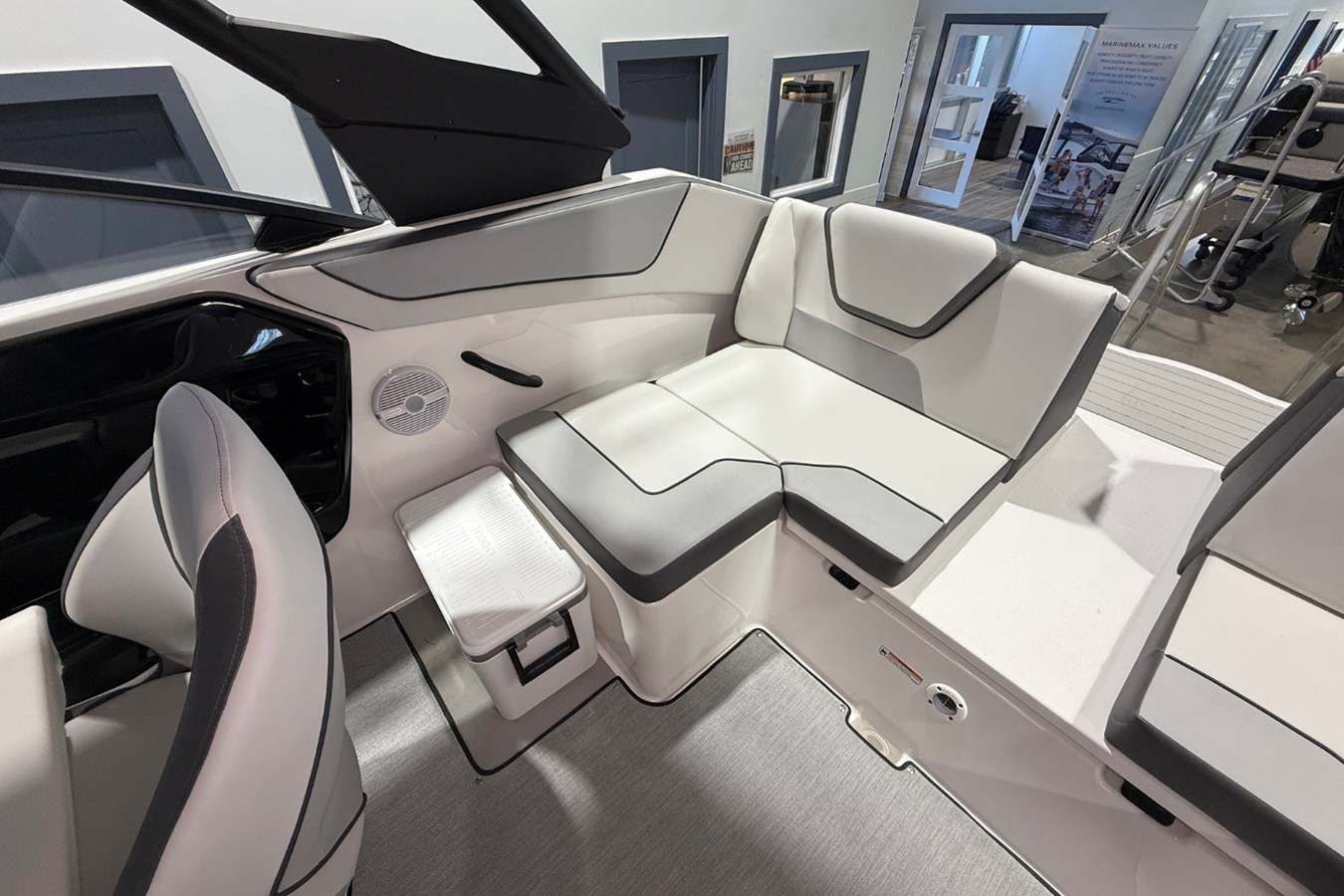 2026 Yamaha AR220 19