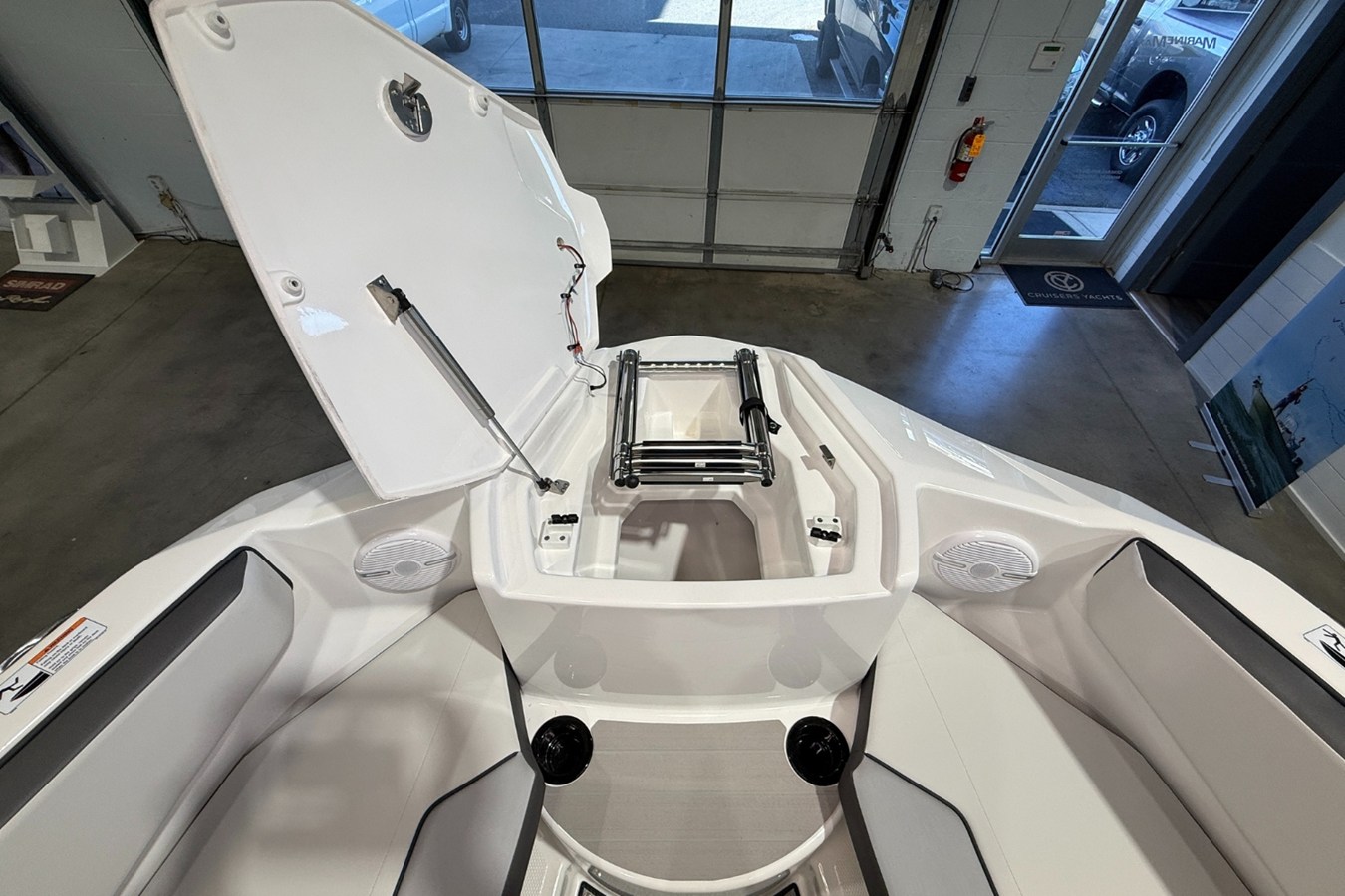 2026 Yamaha AR220 32