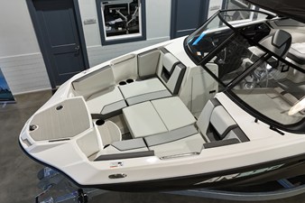 2026 Yamaha AR220 28