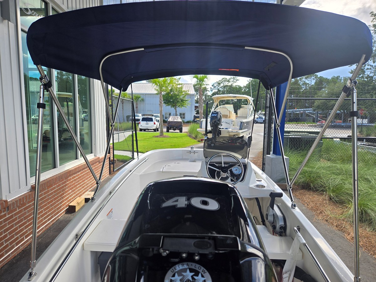 2027 Boston Whaler 130 Super Sport 4