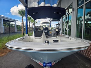 Boston Whaler 130 Super Sport 9 2027 Boston Whaler 130 Super Sport 10