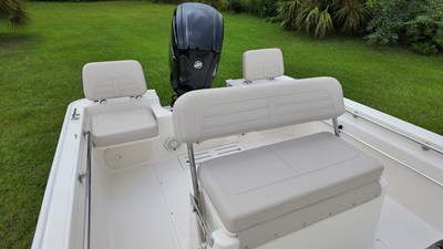 Boston Whaler 170 Montauk 6 2027 Boston Whaler 170 Montauk 7