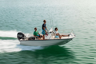 Boston Whaler 150 Montauk 1 2027 Boston Whaler 150 Montauk 2