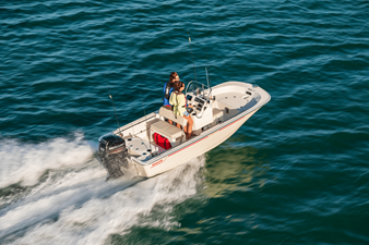 Boston Whaler 150 Montauk 21 2027 Boston Whaler 150 Montauk 22