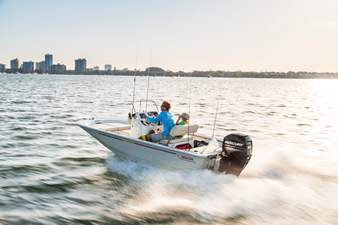 Boston Whaler 150 Montauk 23 2027 Boston Whaler 150 Montauk 24