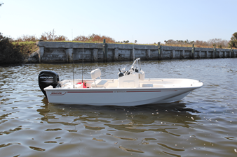 Boston Whaler 150 Montauk 26 2027 Boston Whaler 150 Montauk 27