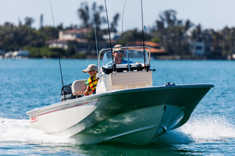Boston Whaler 150 Montauk 27 2027 Boston Whaler 150 Montauk 28