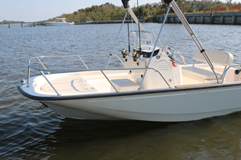 Boston Whaler 150 Montauk 39 2027 Boston Whaler 150 Montauk 40