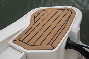 Boston Whaler 150 Montauk 45 2027 Boston Whaler 150 Montauk 46