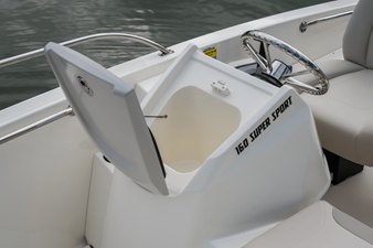 Boston Whaler 150 Montauk 46 2027 Boston Whaler 150 Montauk 47