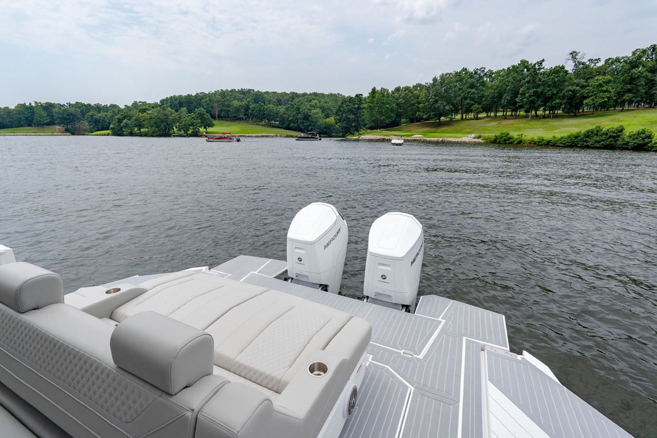 2027 Cruisers Yachts 42 GLS Outboard 11