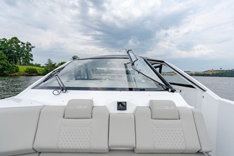 Cruisers Yachts 42 GLS Outboard 39 2027 Cruisers Yachts 42 GLS Outboard 40