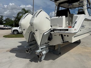 Boston Whaler 325 CONQUEST 6 2026 Boston Whaler 325 CONQUEST 7