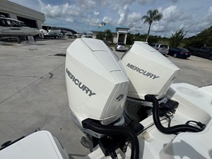 Boston Whaler 325 CONQUEST 20 2026 Boston Whaler 325 CONQUEST 21