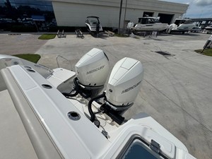 Boston Whaler 325 CONQUEST 21 2026 Boston Whaler 325 CONQUEST 22