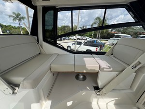 Boston Whaler 325 CONQUEST 31 2026 Boston Whaler 325 CONQUEST 32