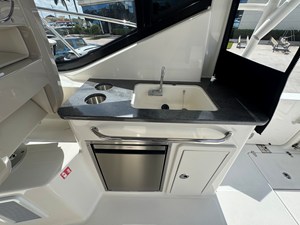 Boston Whaler 325 CONQUEST 40 2026 Boston Whaler 325 CONQUEST 41
