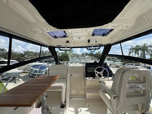 Boston Whaler 325 CONQUEST 42 2026 Boston Whaler 325 CONQUEST 43