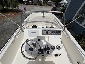 Boston Whaler 190 Montauk 9 2027 Boston Whaler 190 Montauk 10