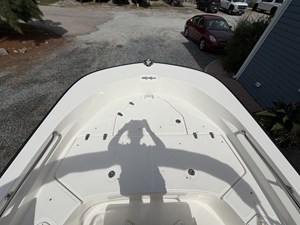 Boston Whaler 190 Montauk 14 2027 Boston Whaler 190 Montauk 15