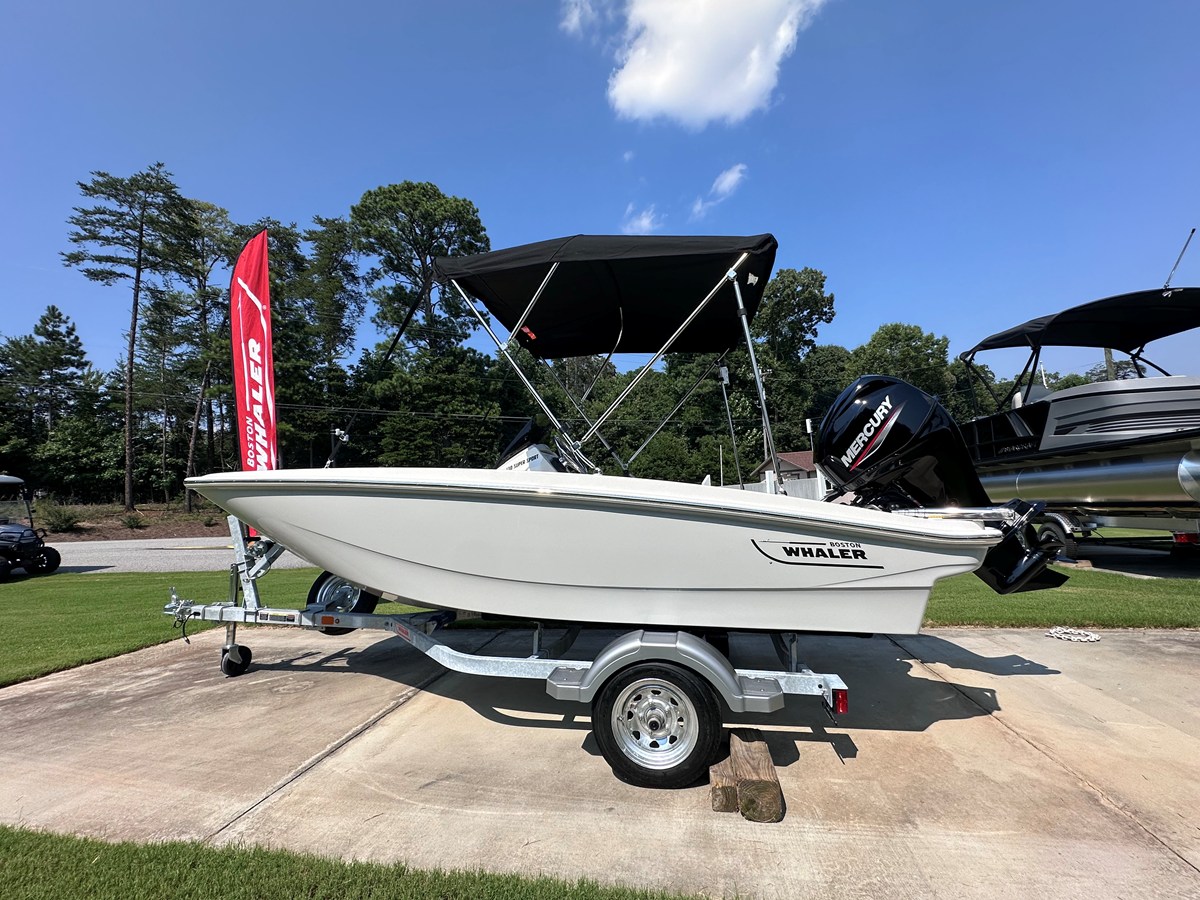 2027 Boston Whaler 130 Super Sport 13