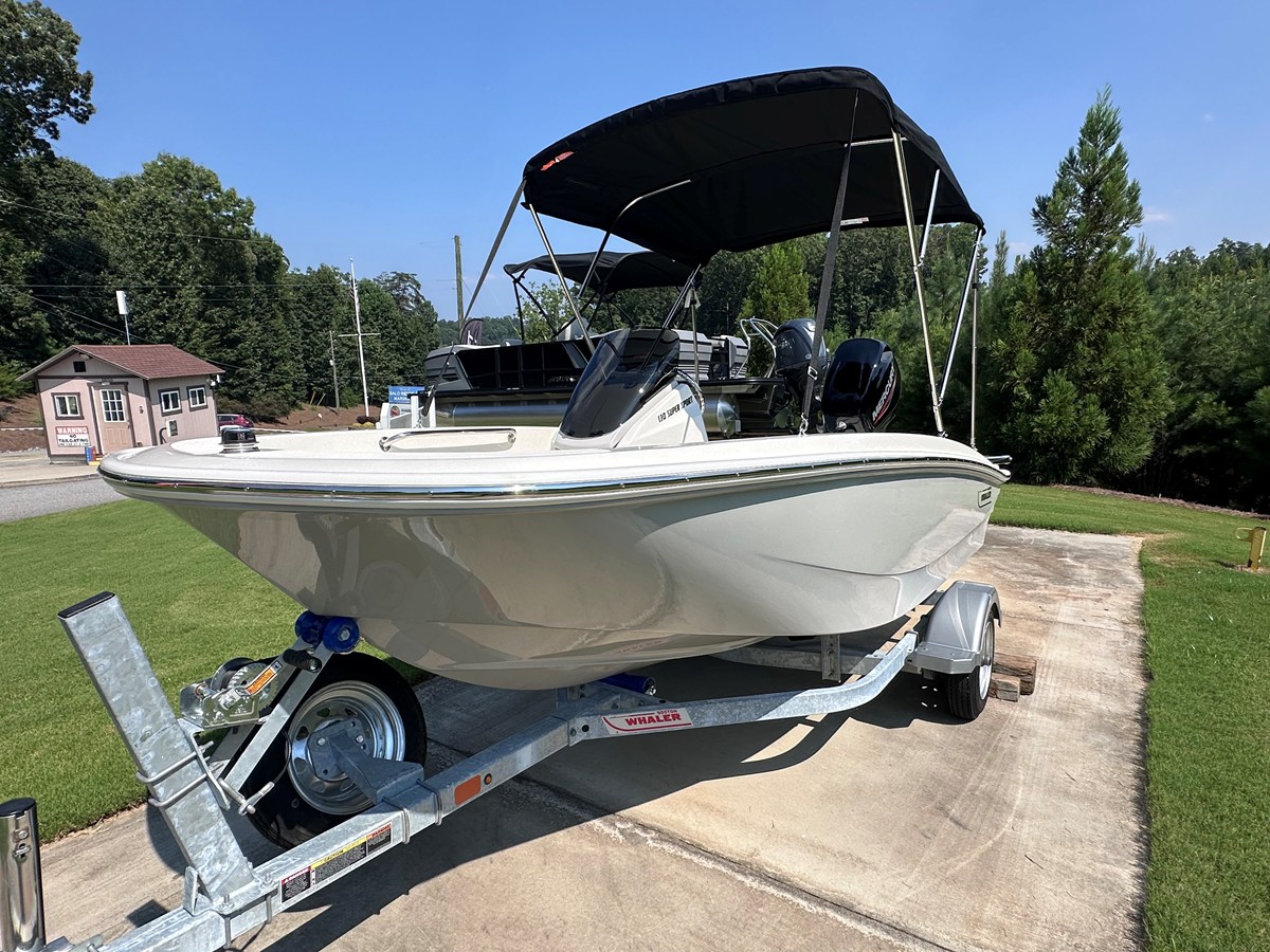 2027 Boston Whaler 130 Super Sport 17